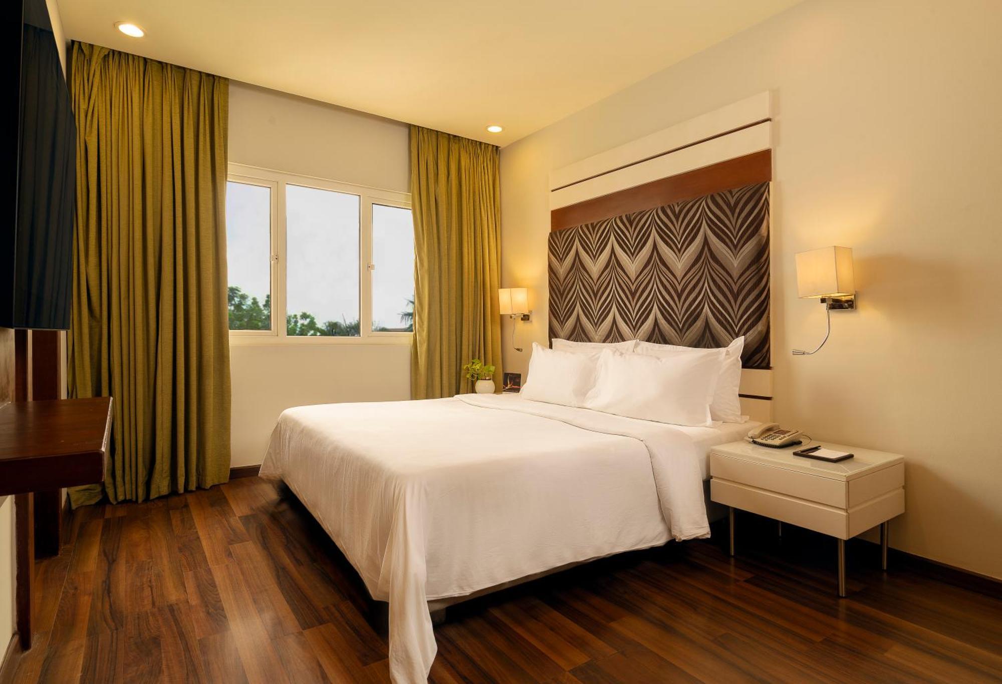 The Residency Karur Hotel Ngoại thất bức ảnh