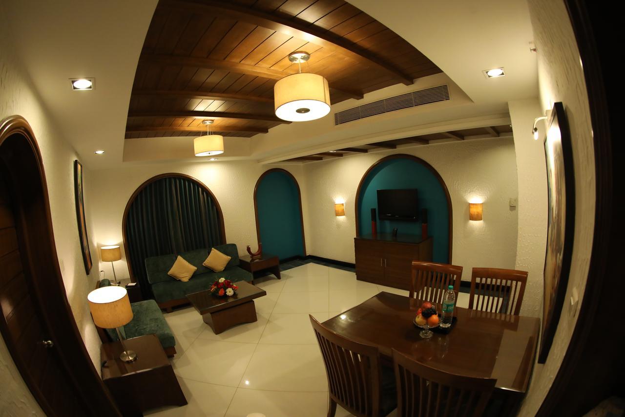 The Residency Karur Hotel Ngoại thất bức ảnh