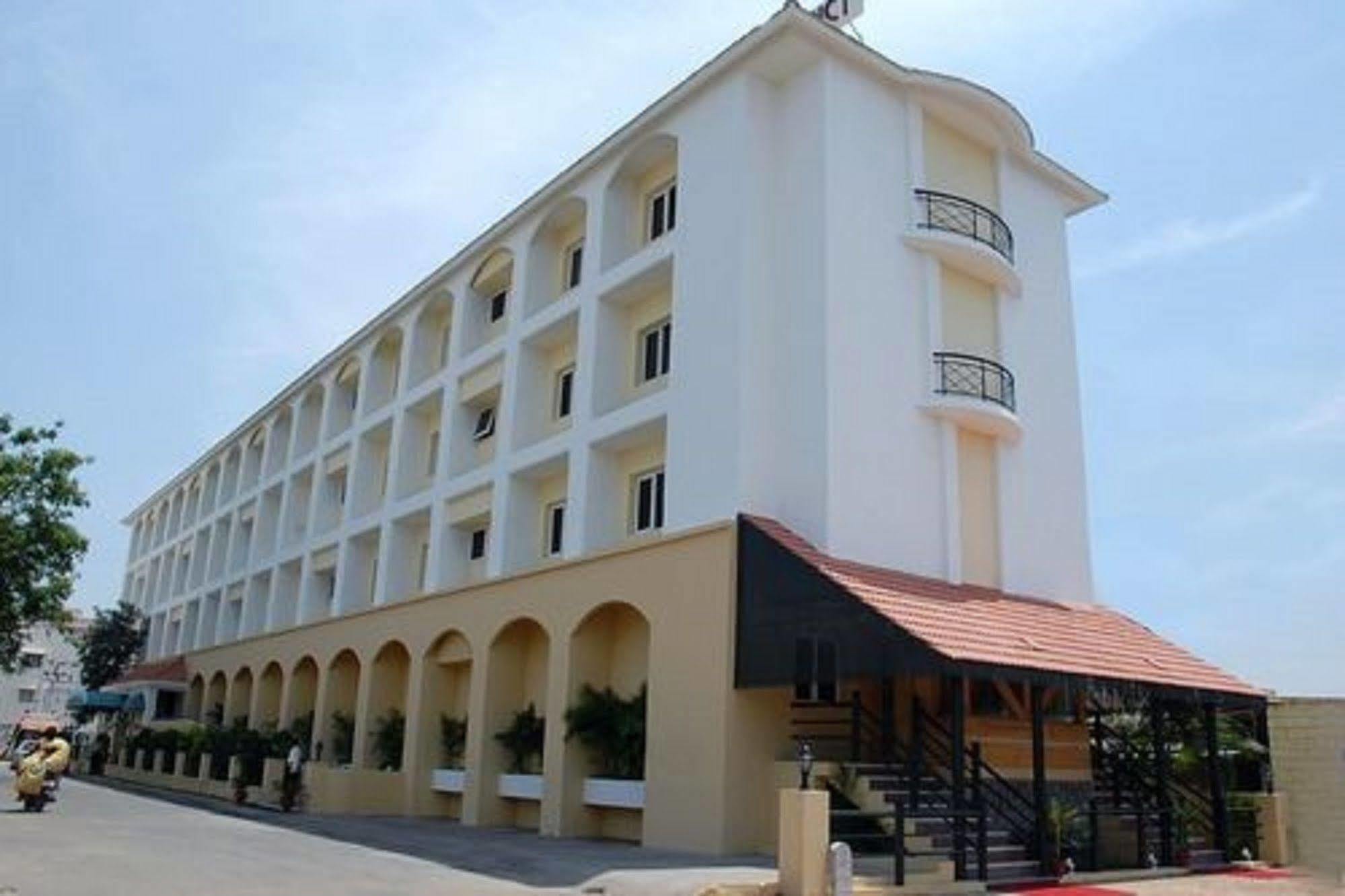 The Residency Karur Hotel Ngoại thất bức ảnh